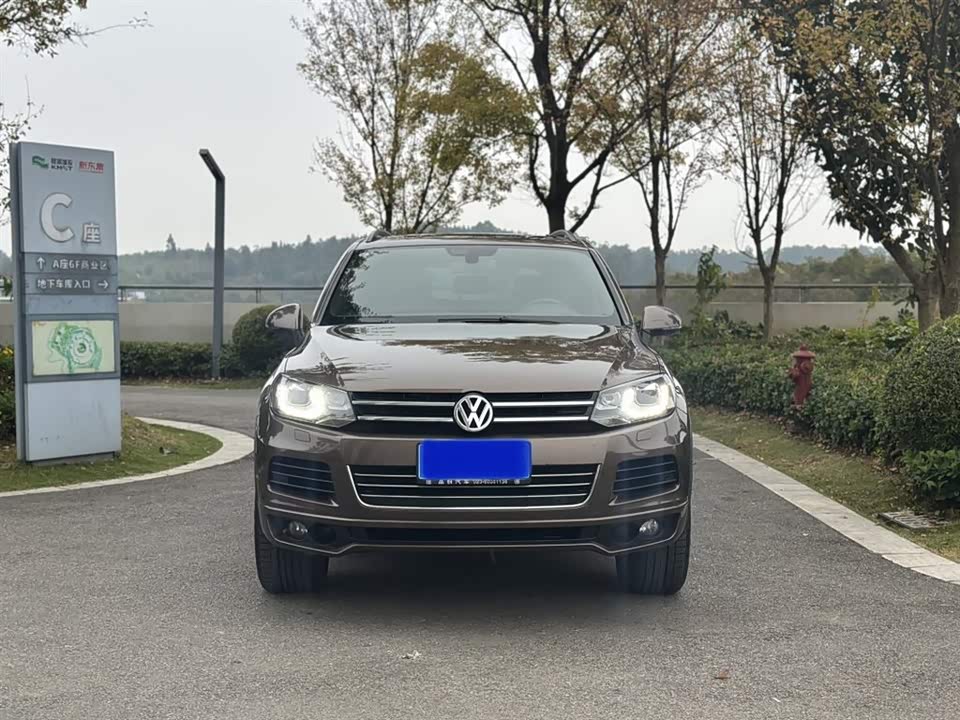 Volkswagen Touareg