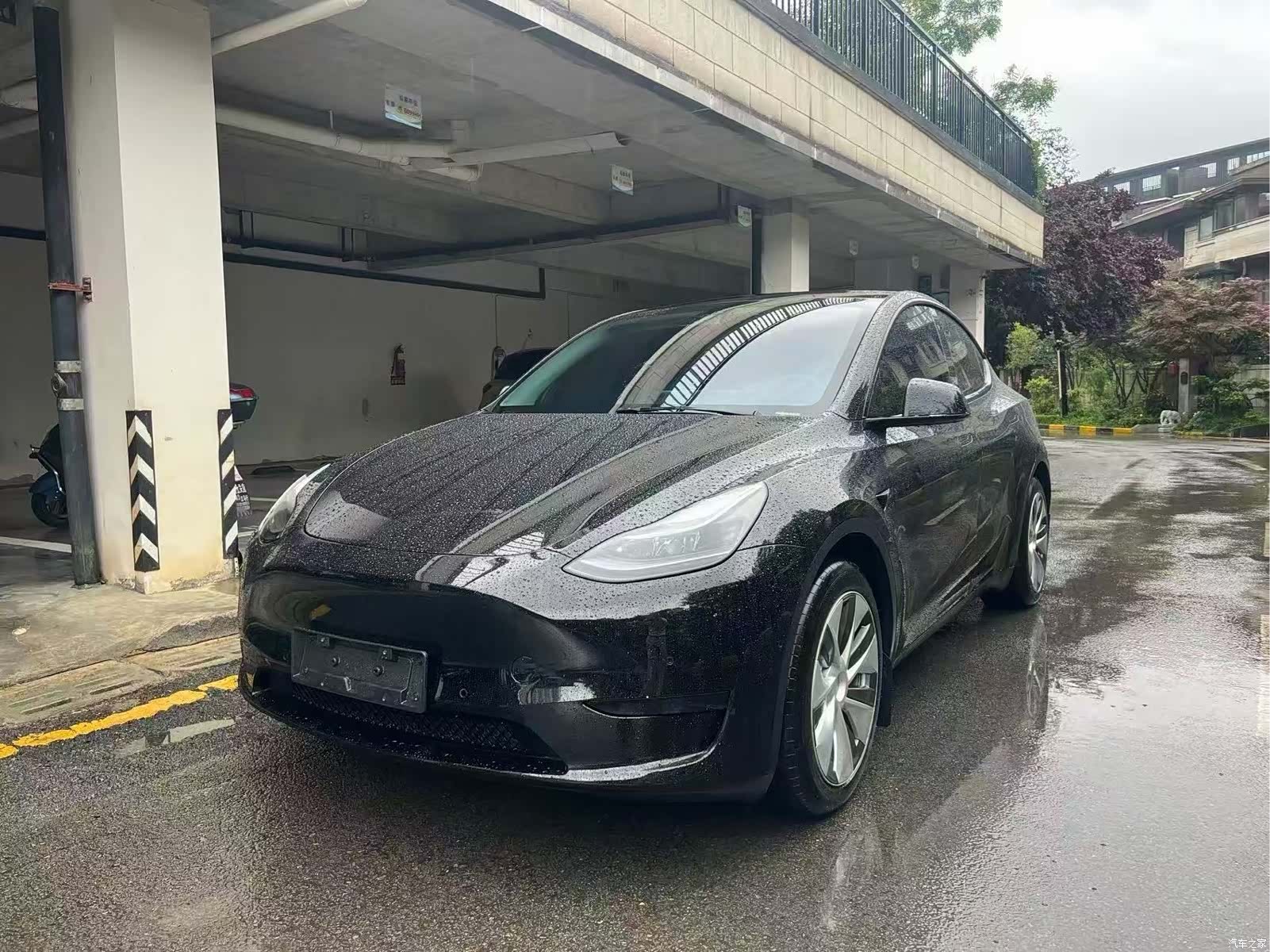 Tesla Model Y, 2022 2