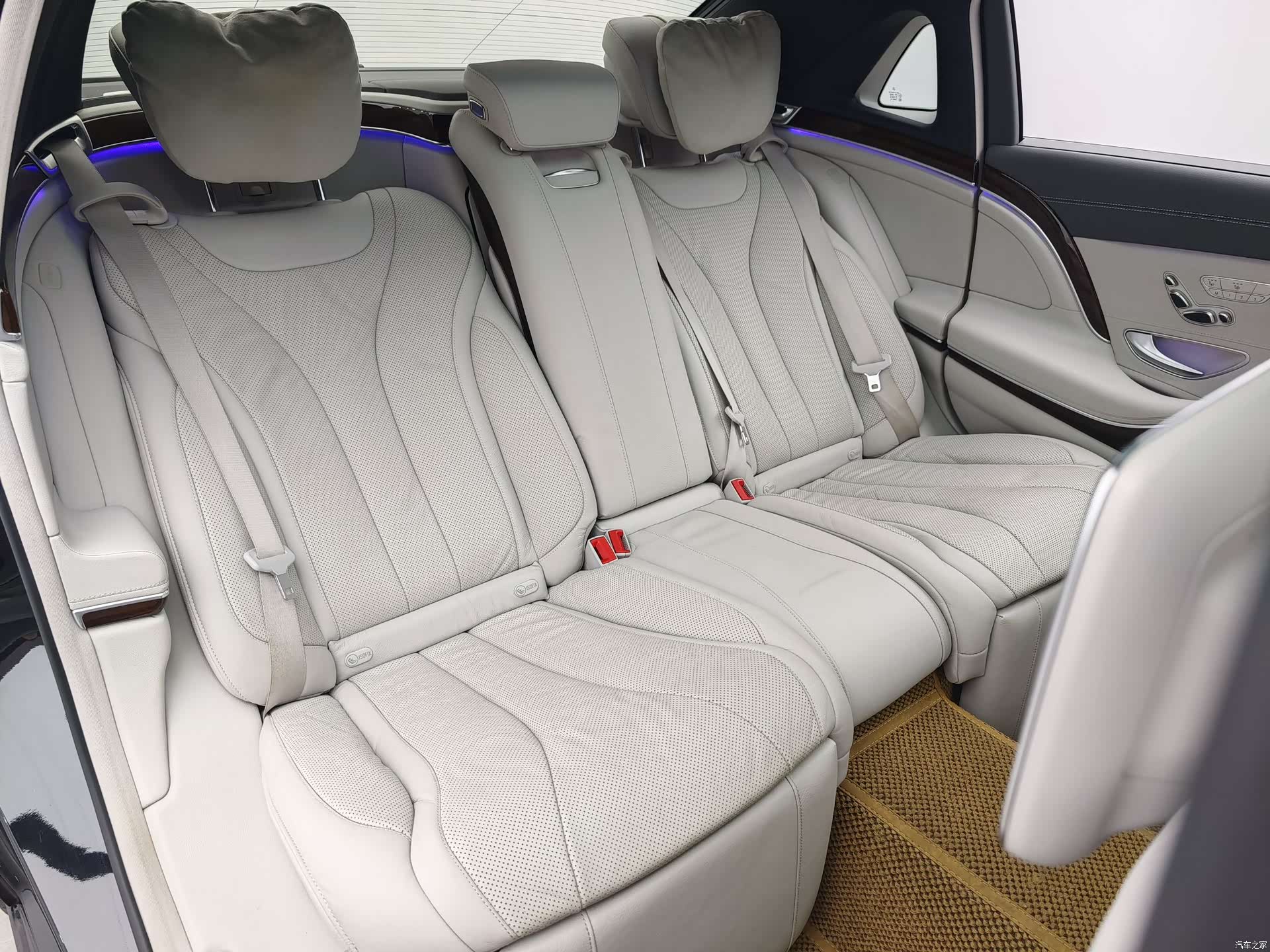 Maybach S-Class, 2016 17