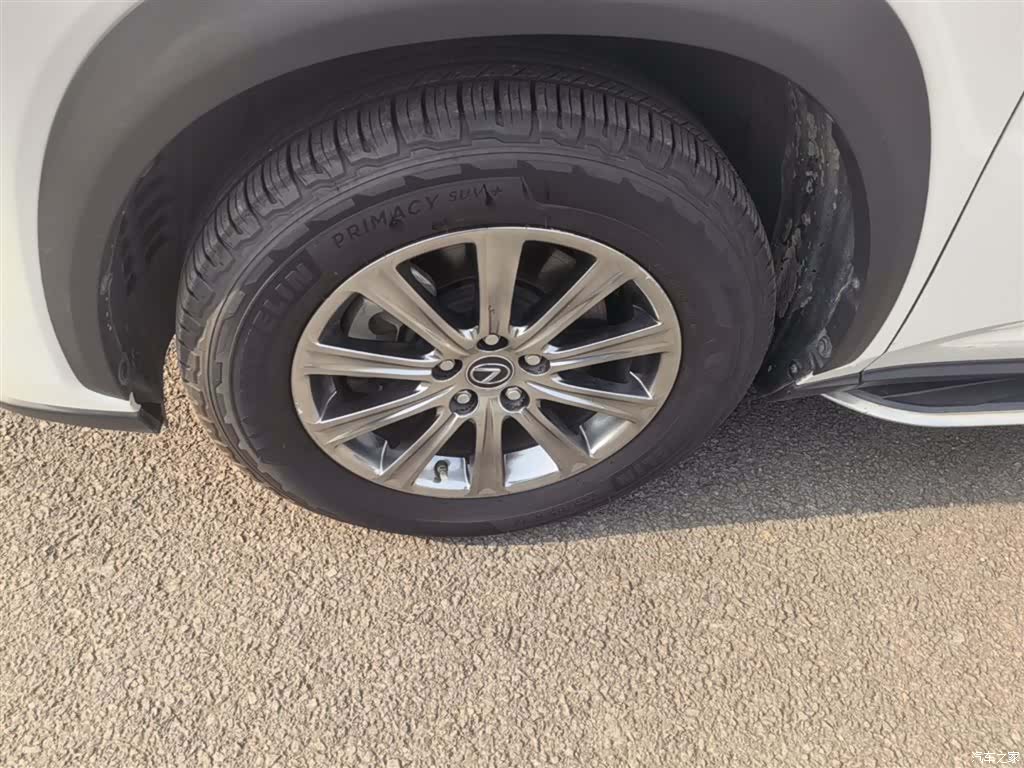 Lexus NX, 2019 23
