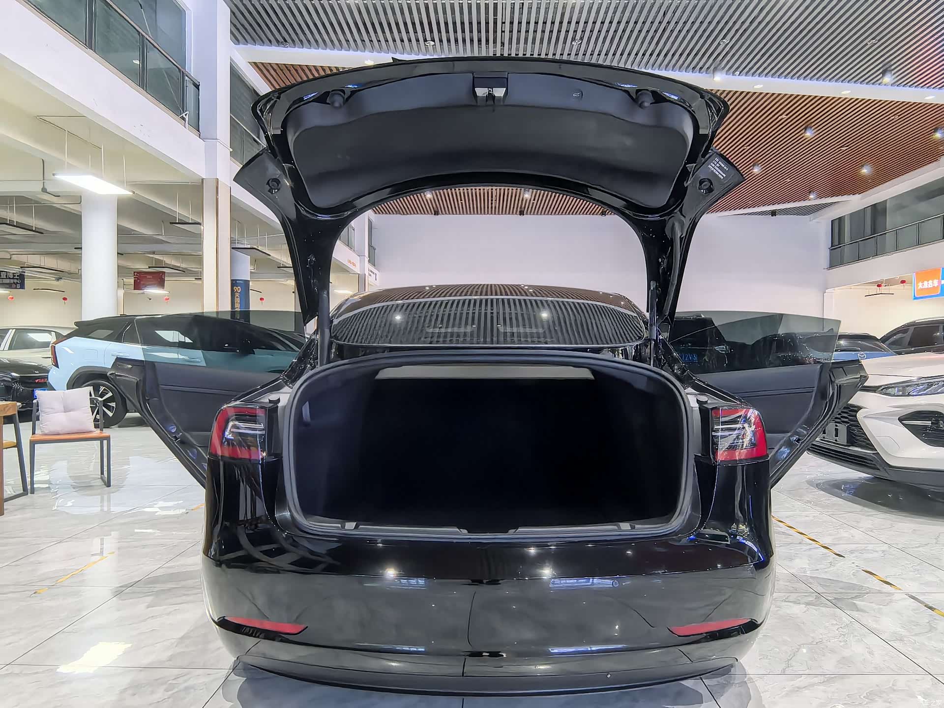 Tesla Model 3, 2021 18