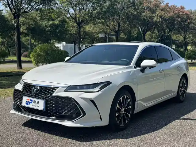 Toyota Avalon 2022 — купить из Китая под заказ