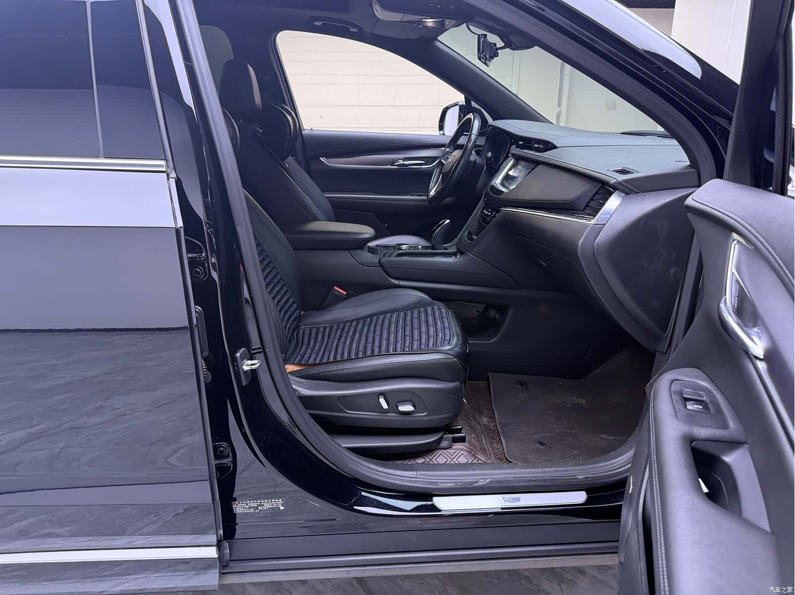 Cadillac XT6, 2021 10