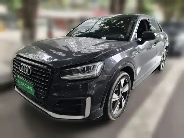 Audi Q2L 2020 — купить из Китая под заказ