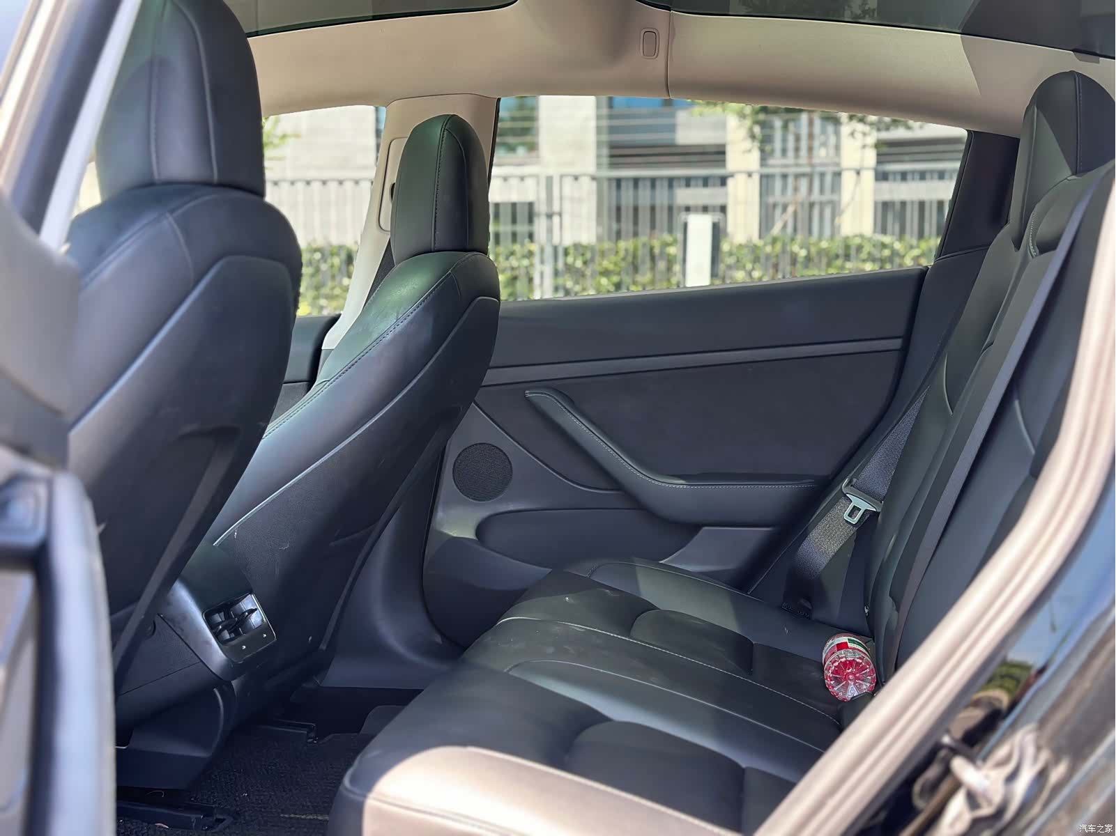 Tesla Model 3, 2021 9