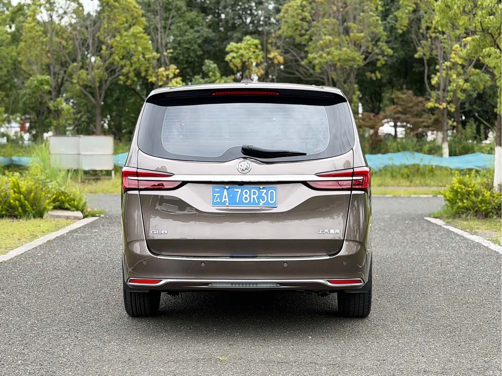 Buick GL8, 2023 все фото
