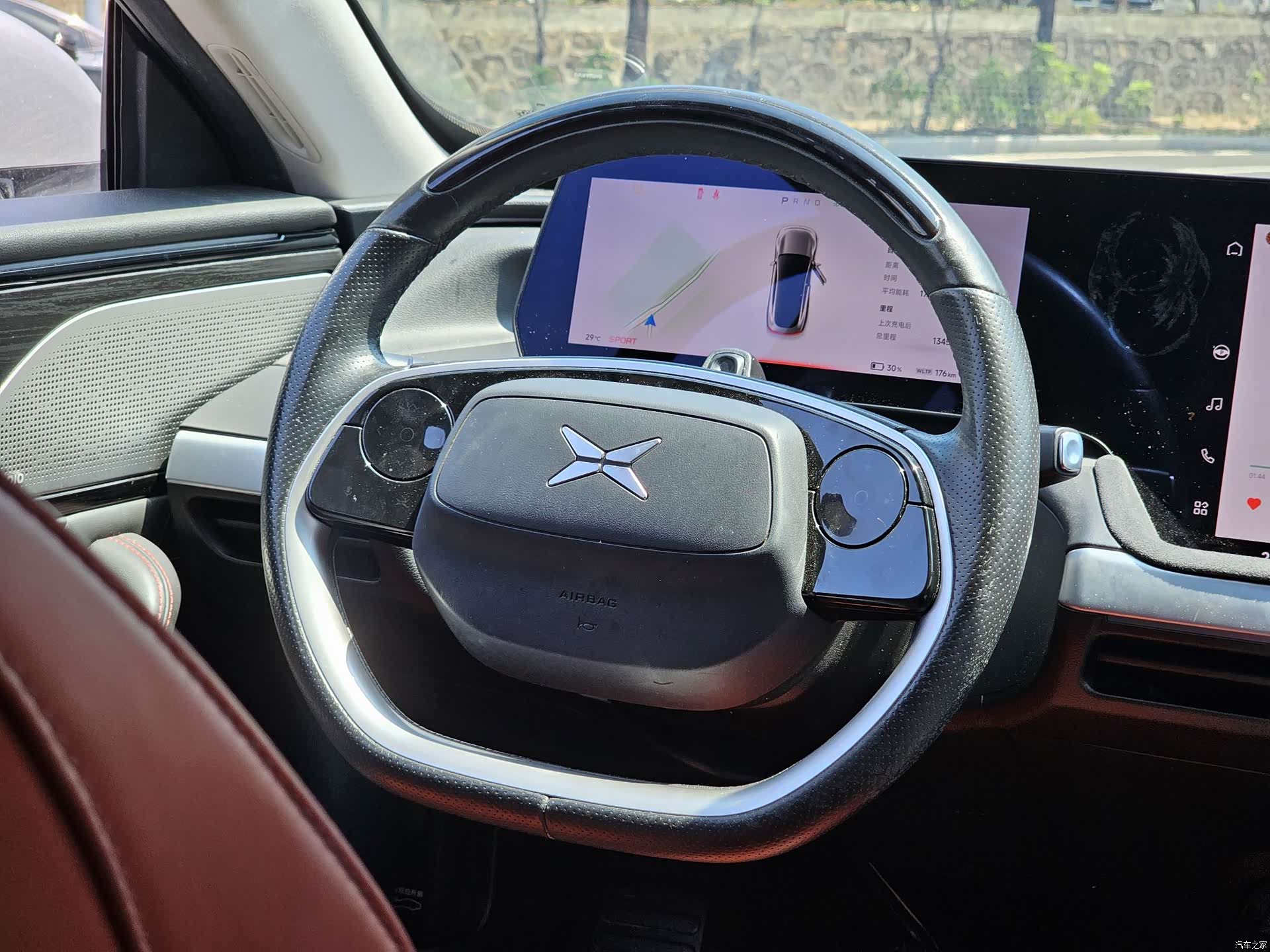 Xpeng P7, 2021 14