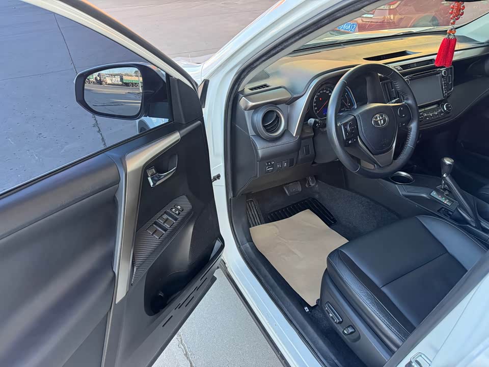 Toyota RAV4 Rongfang