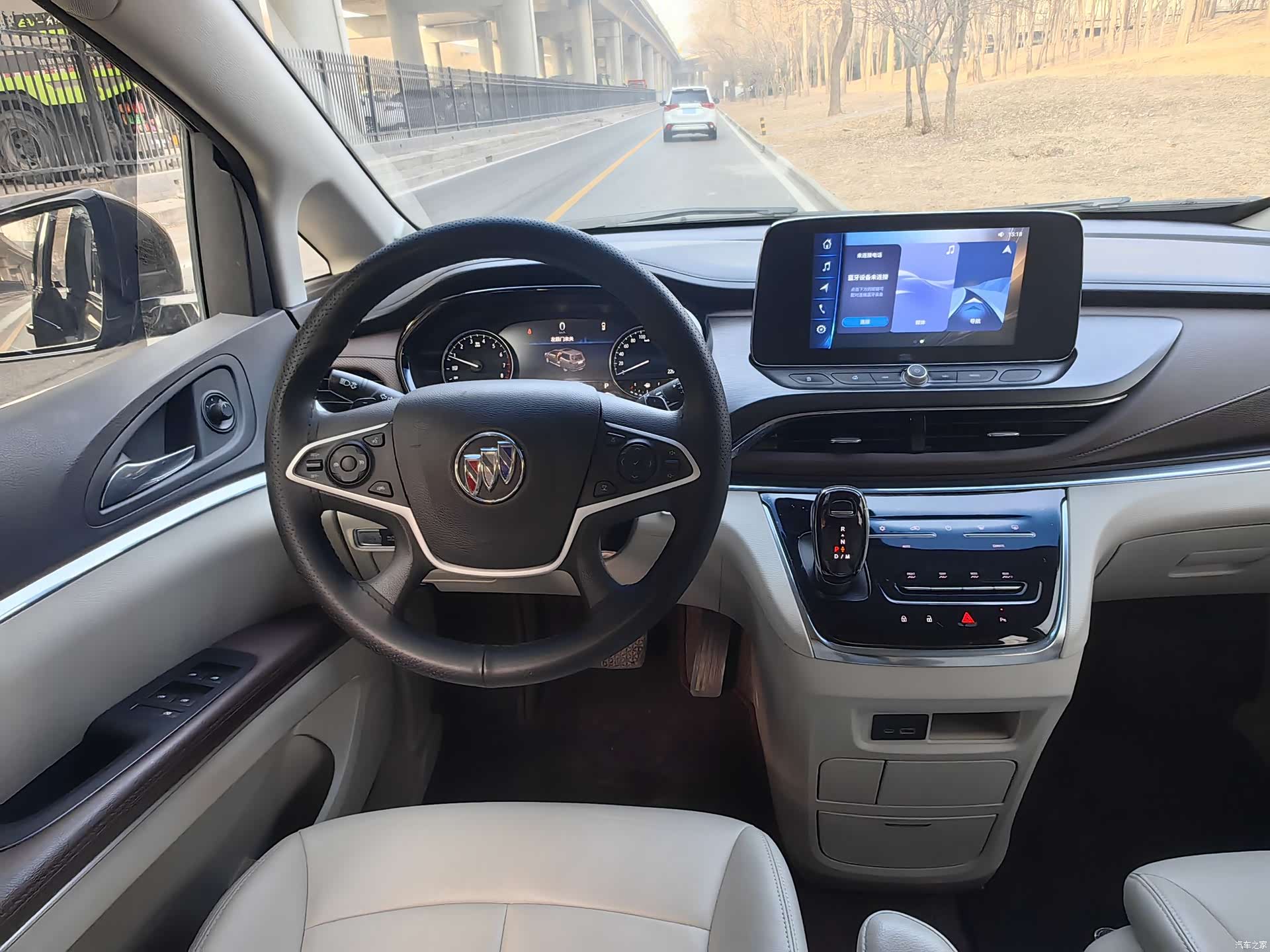 Buick GL8, 2023 9