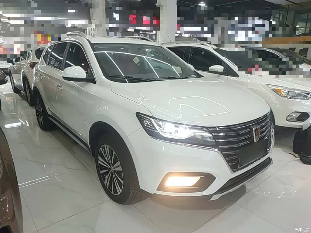 Roewe RX5, 2020 4