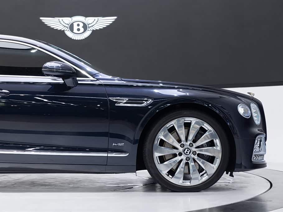 Bentley Flying