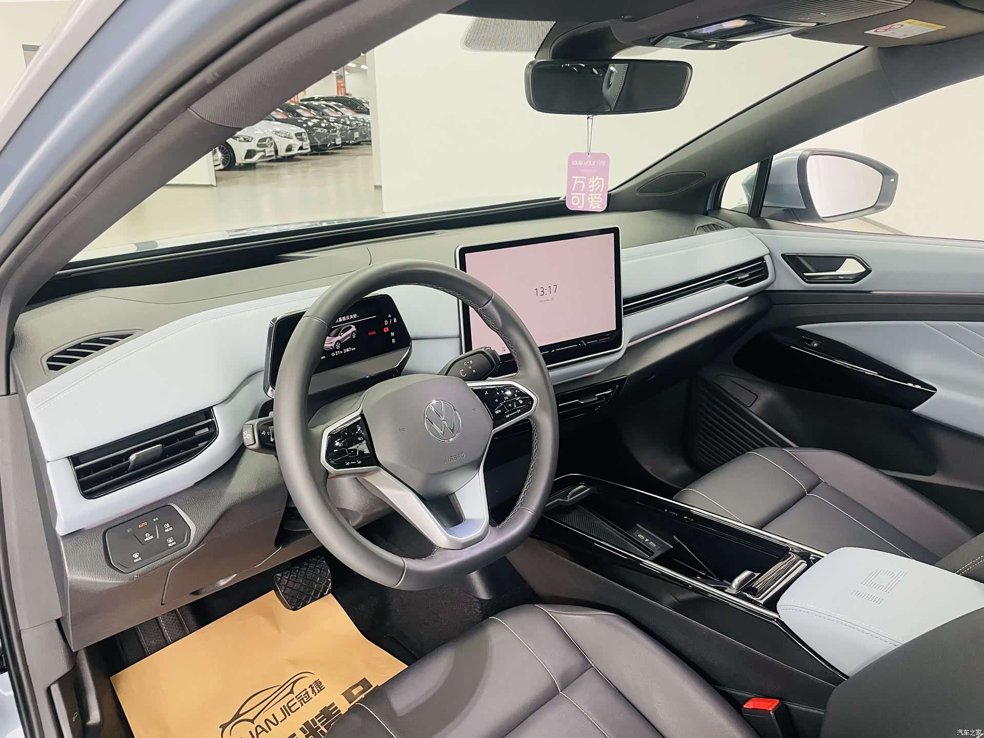 Volkswagen ID.4, 2024 6