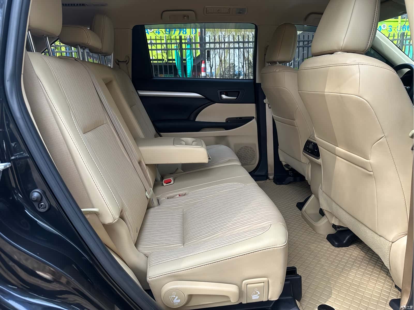 Toyota Highlander, 2022 11