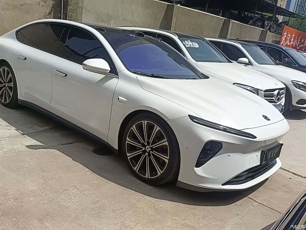 NIO ET7, 2025 4