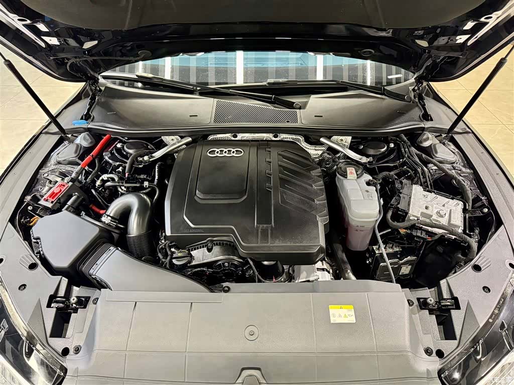 Audi A7L, 2024 11