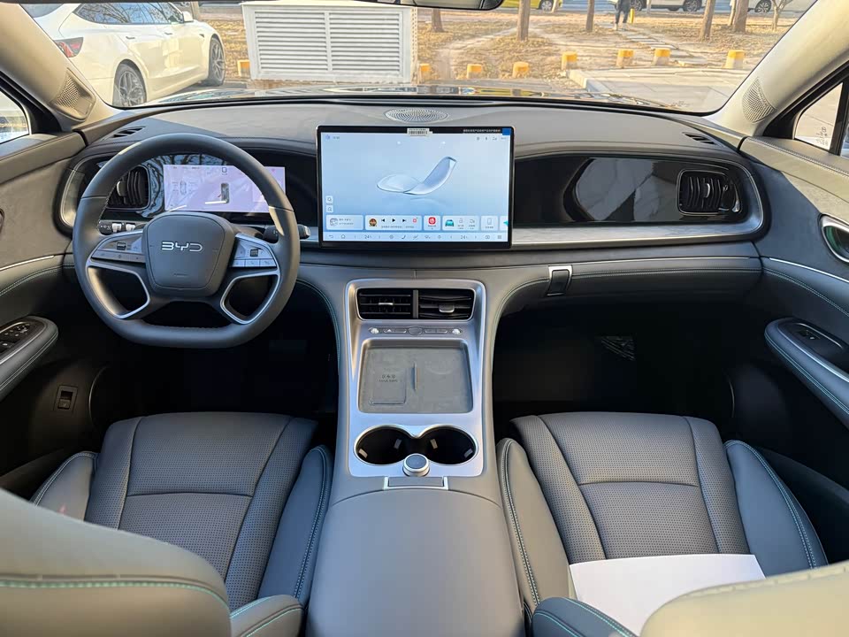 BYD Sea Lion 07 DM-i