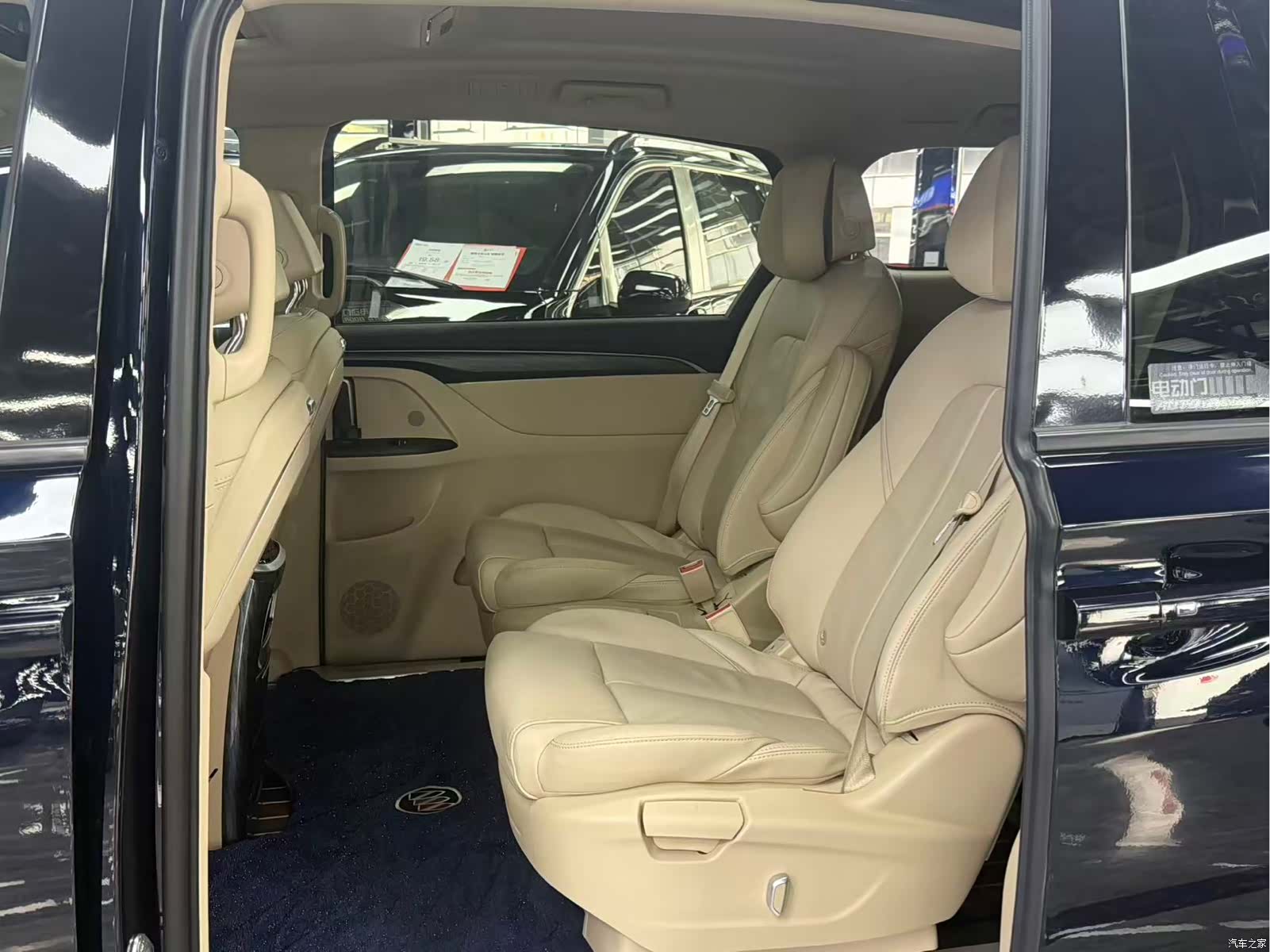 Buick GL8, 2023 6