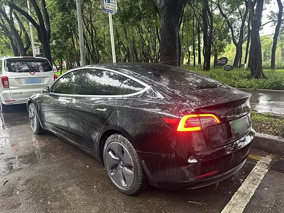 Tesla Model 3 Tesla Model 3