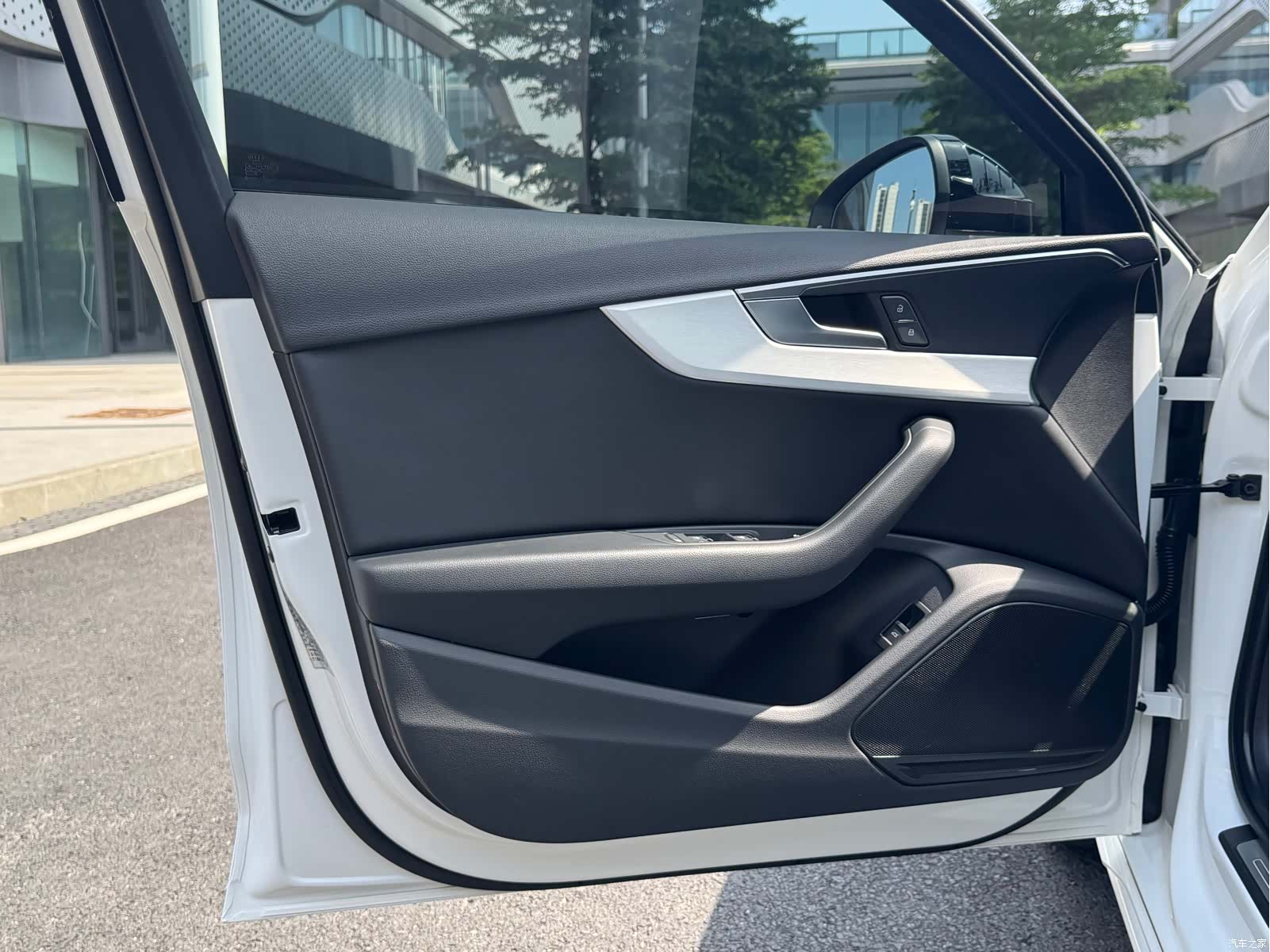 Audi A4L, 2021 8