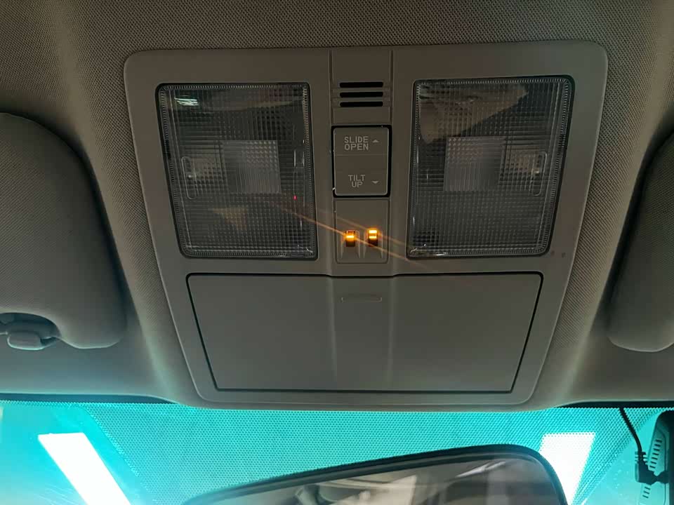 Toyota Reiz