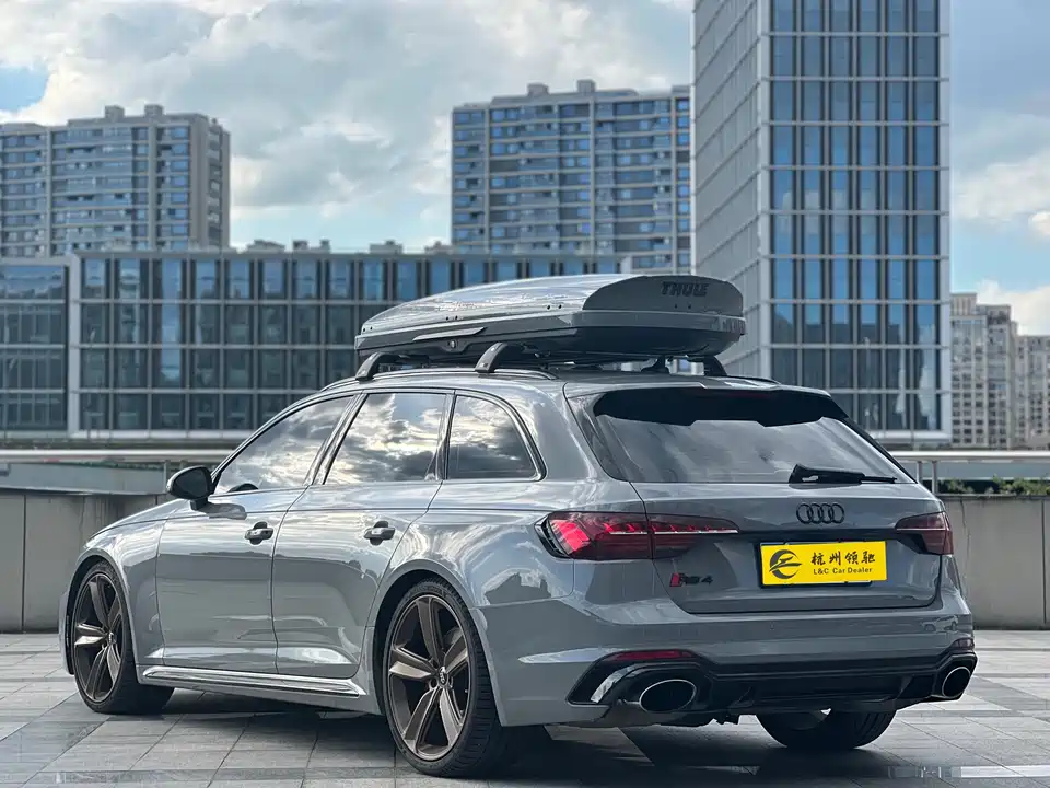 Audi RS 4
