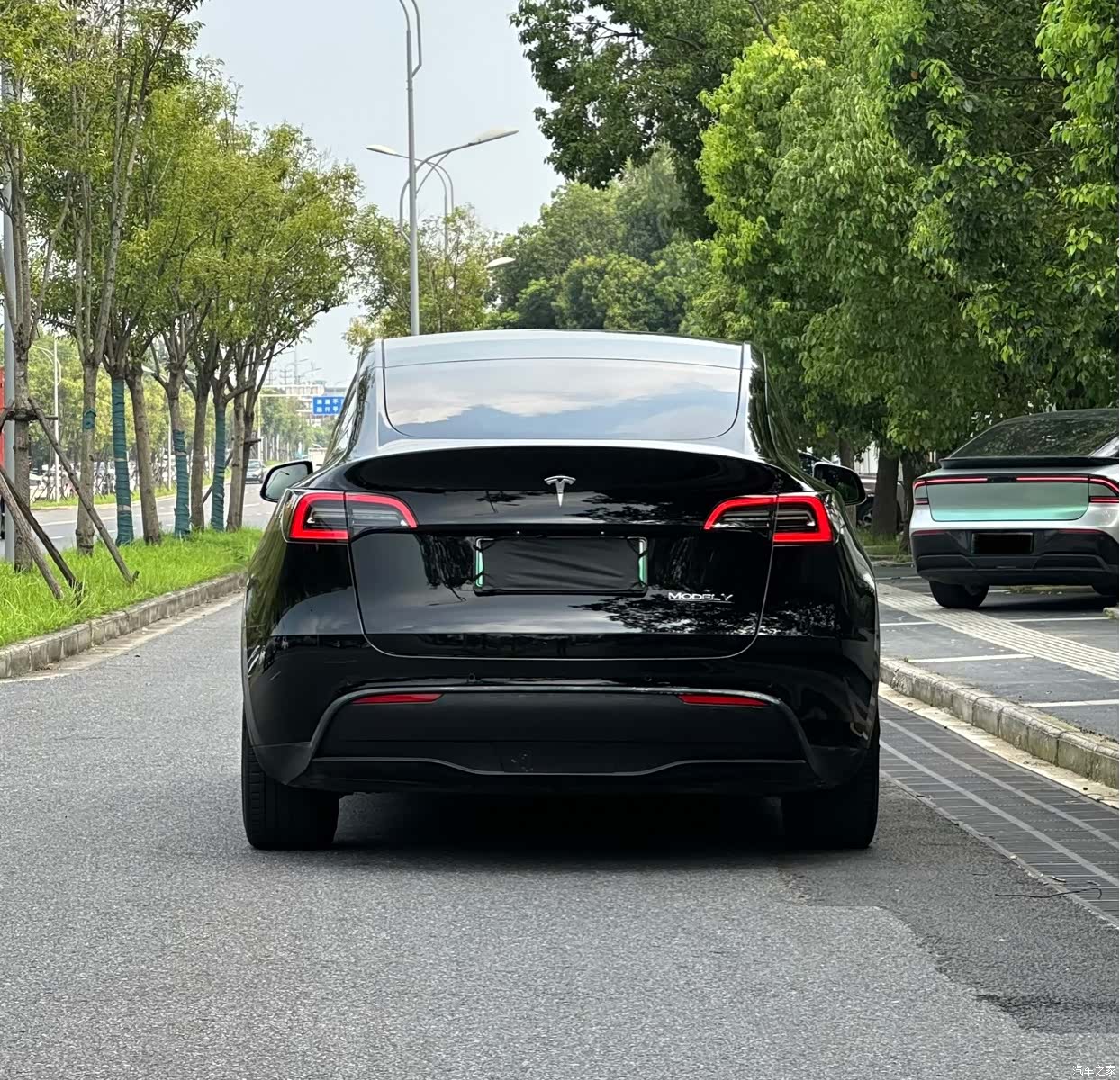 Tesla Model Y, 2021 7