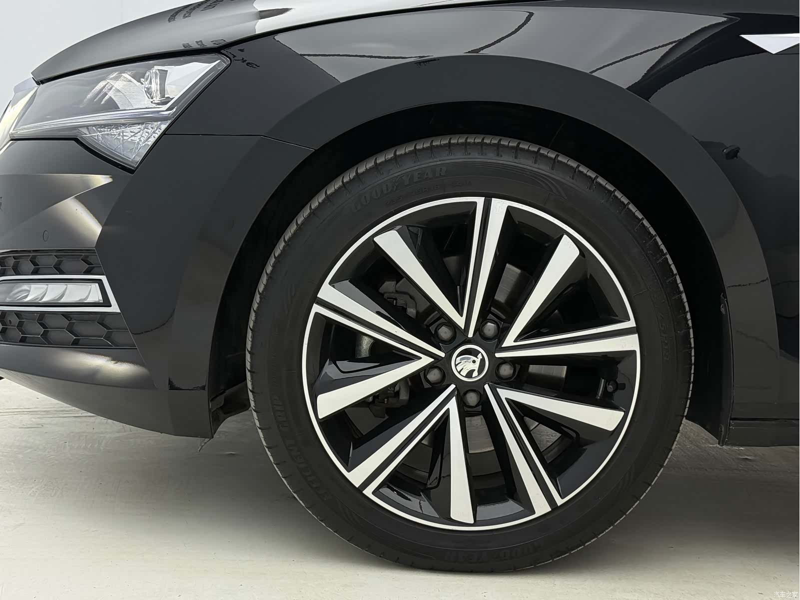 Skoda Superb, 2023 18