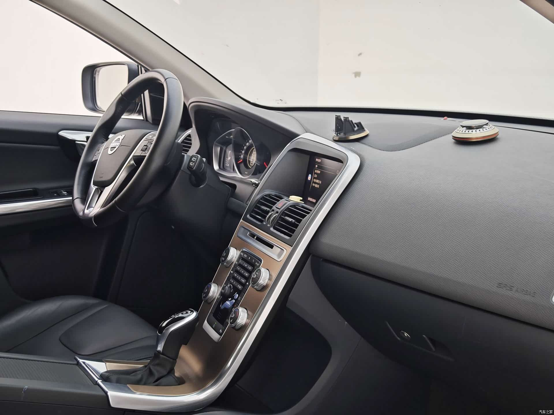 Volvo XC60, 2017 11