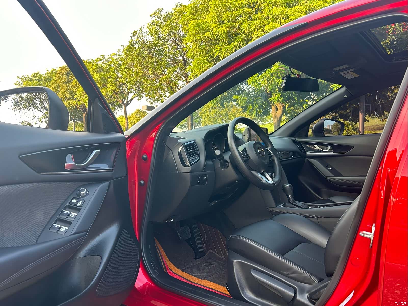 Mazda CX-4, 2023 9