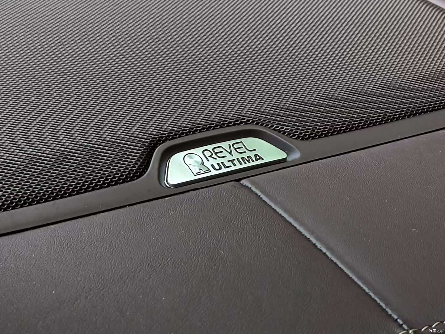 Lincoln Navigator, 2021 все фото