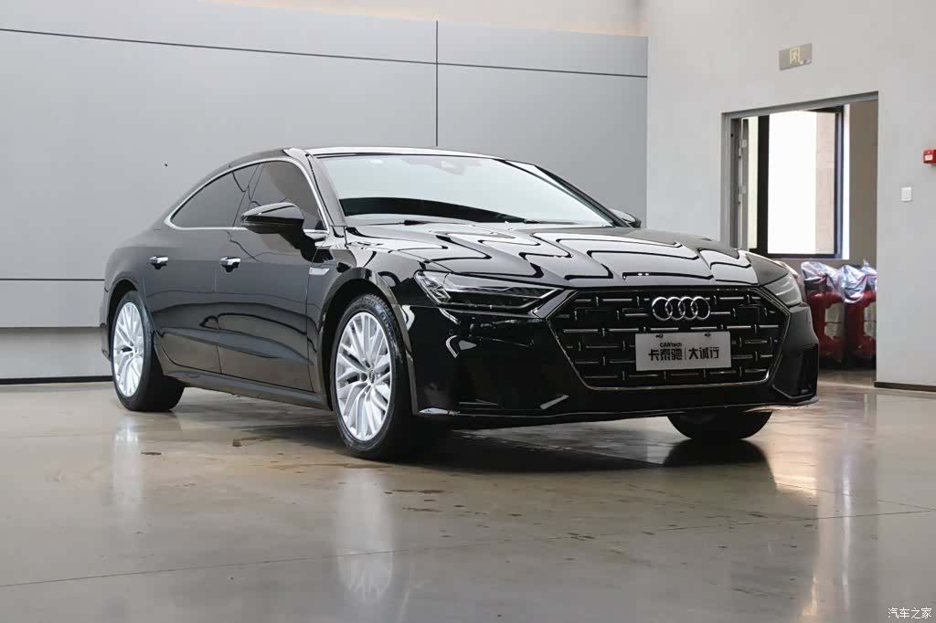 Audi A7L, 2024 30