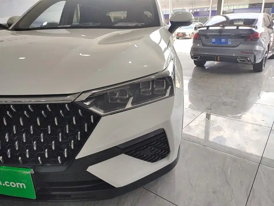 Besturn T77 Besturn T77