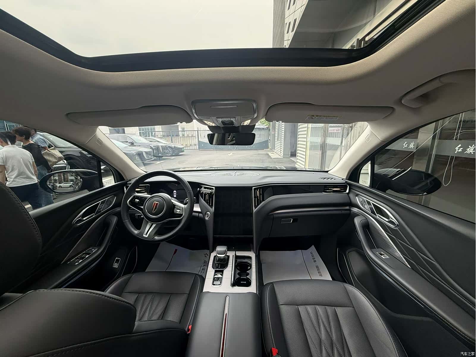 Hongqi HS7, 2024 8