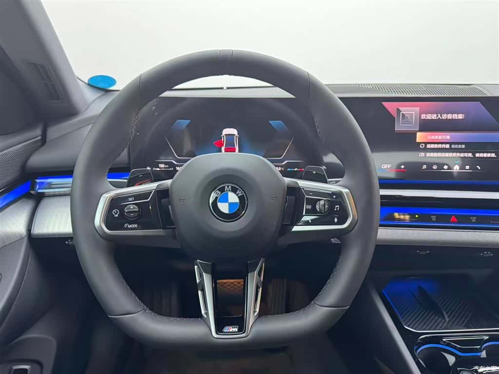 BMW 5 Series, 2025 14