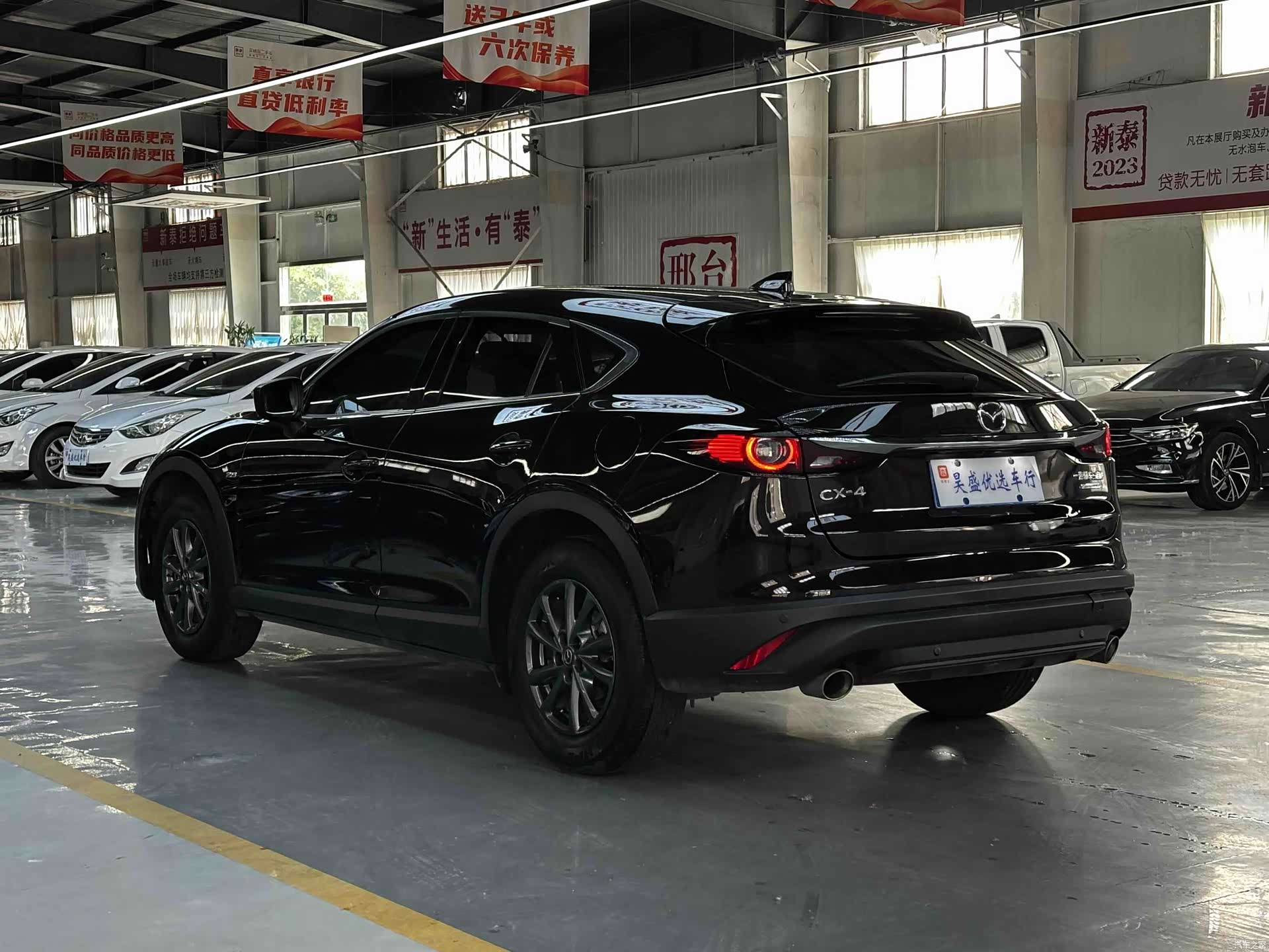 Mazda CX-4, 2022 все фото