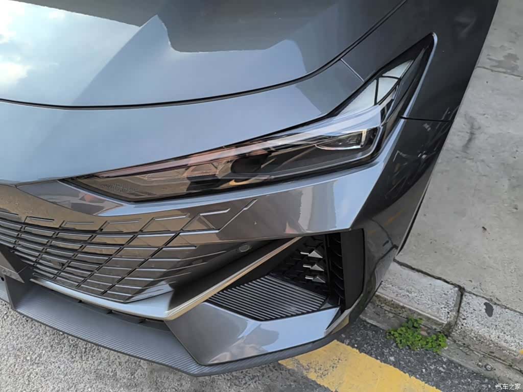 Changan UNI-V, 2022 24