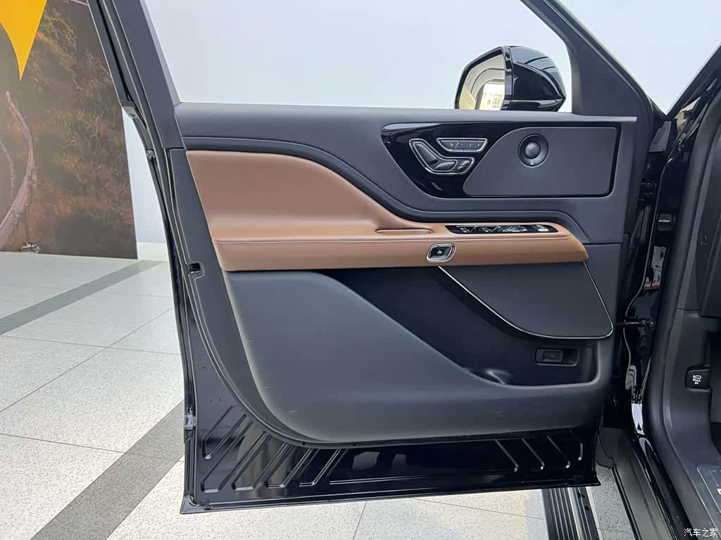 Lincoln Aviator, 2021 17