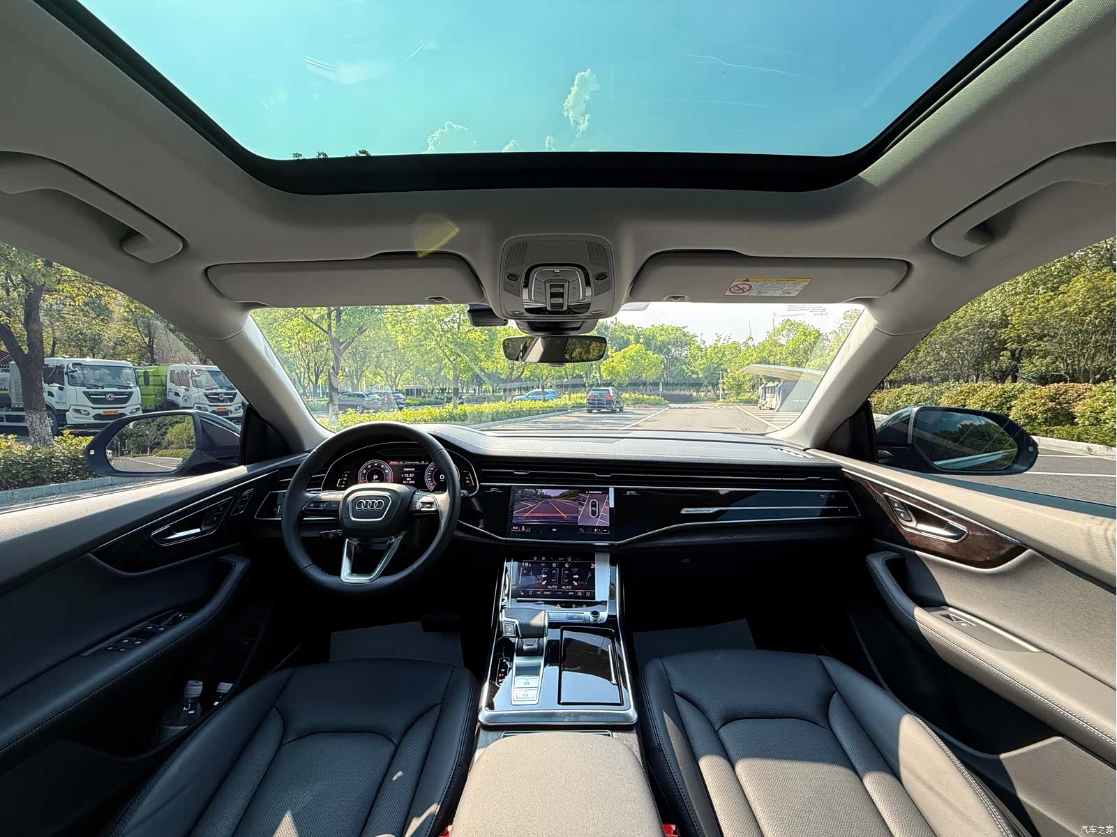 Audi Q8, 2024 15