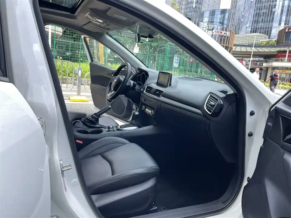 Mazda 3 Angkesaila Mazda 3 Angkesaila