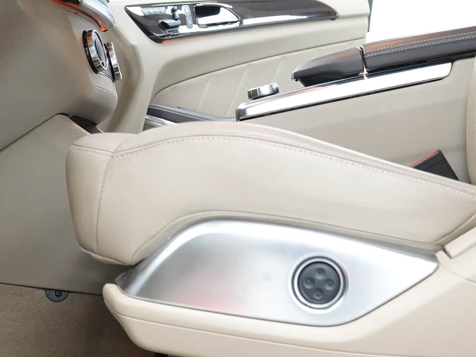 Mercedes-Benz GL grade