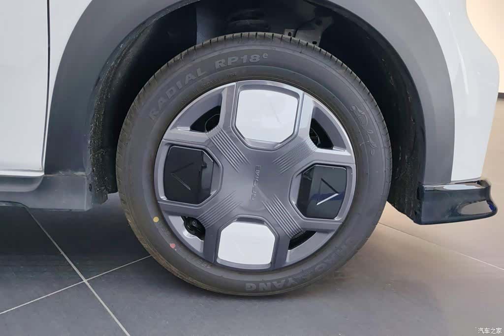 Geely Panda, 2026 6