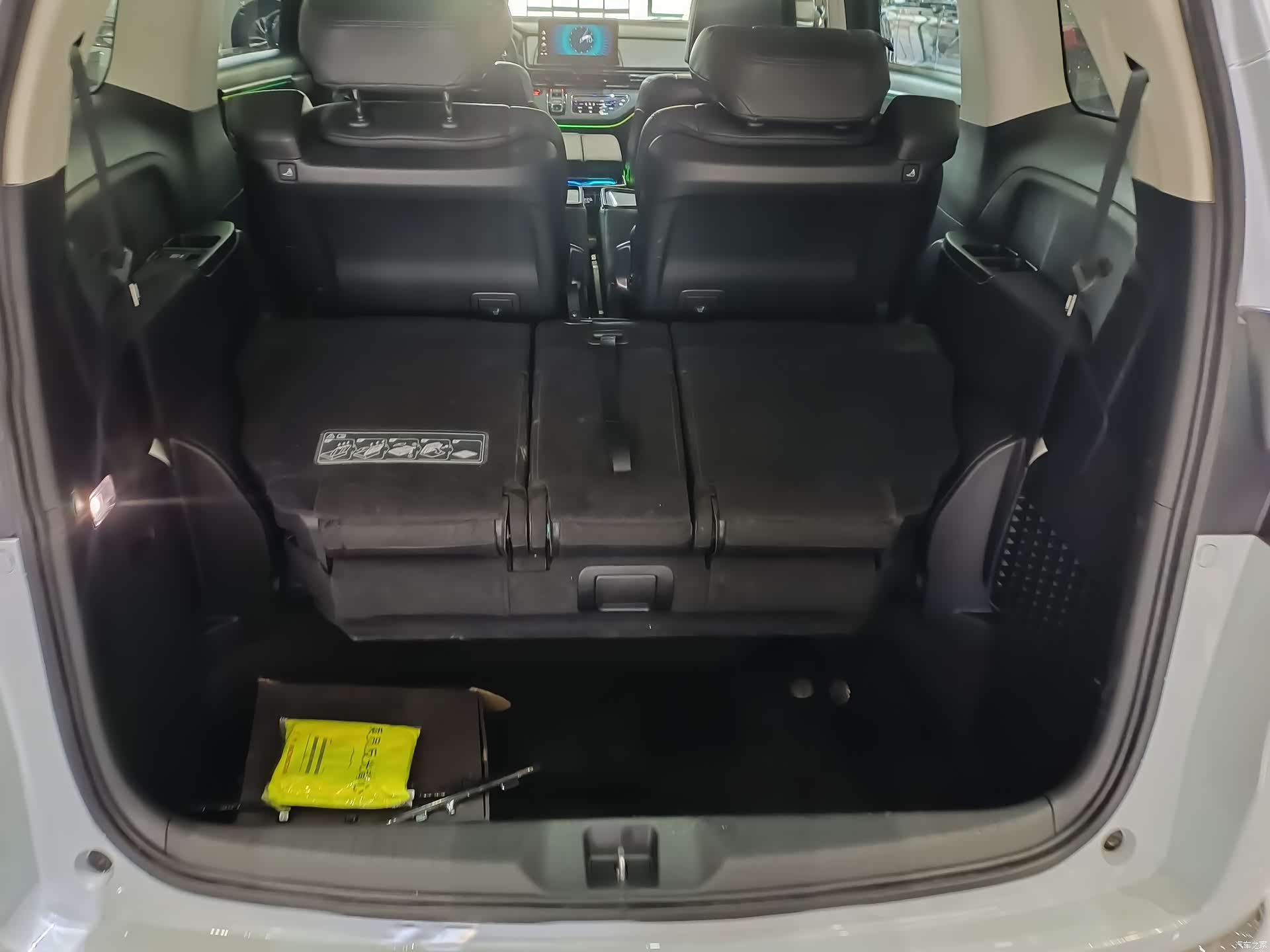 Honda Elysion, 2025 13