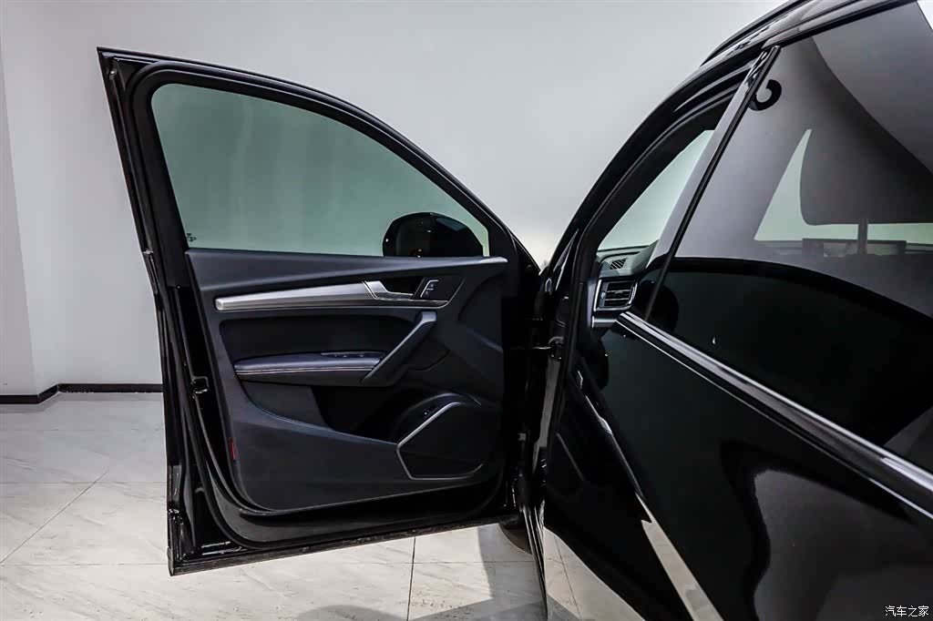 Audi Q5L, 2024 8