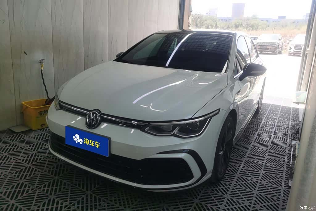Volkswagen Golf, 2023 1
