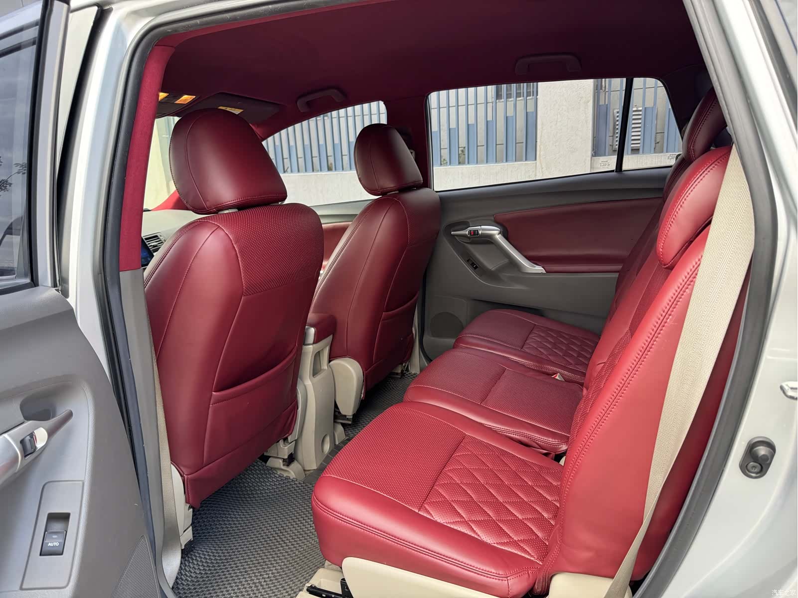 Toyota 180E, 2014 8