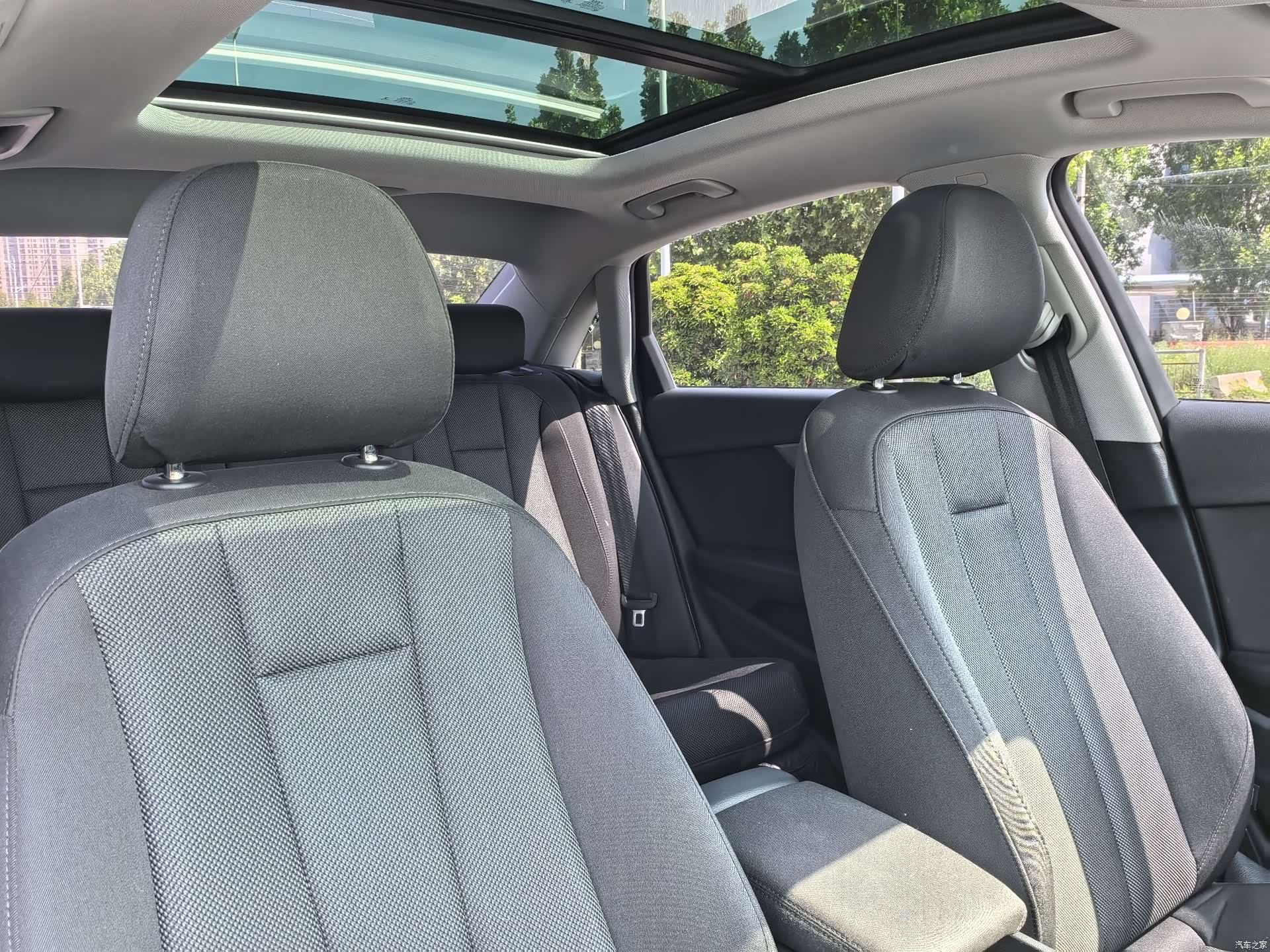 Audi A4L, 2019 13