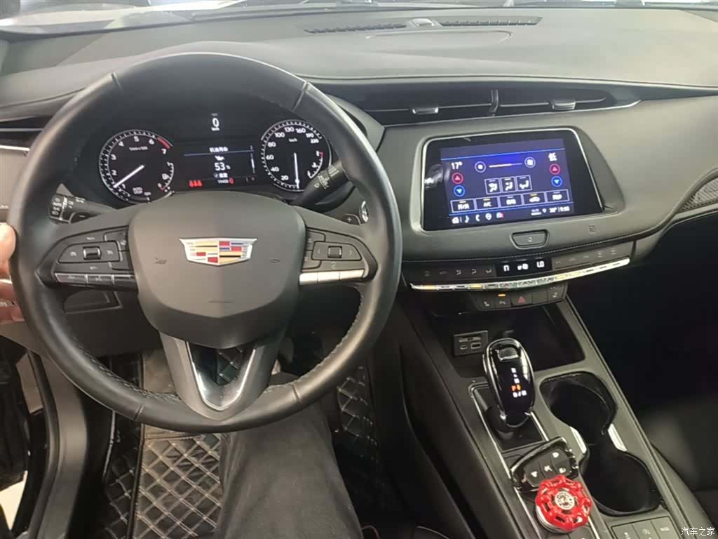 Cadillac XT4, 2021 10