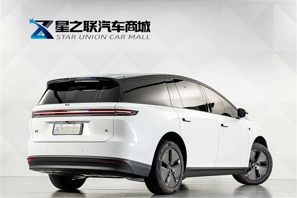 Li Auto i8, 2026 6