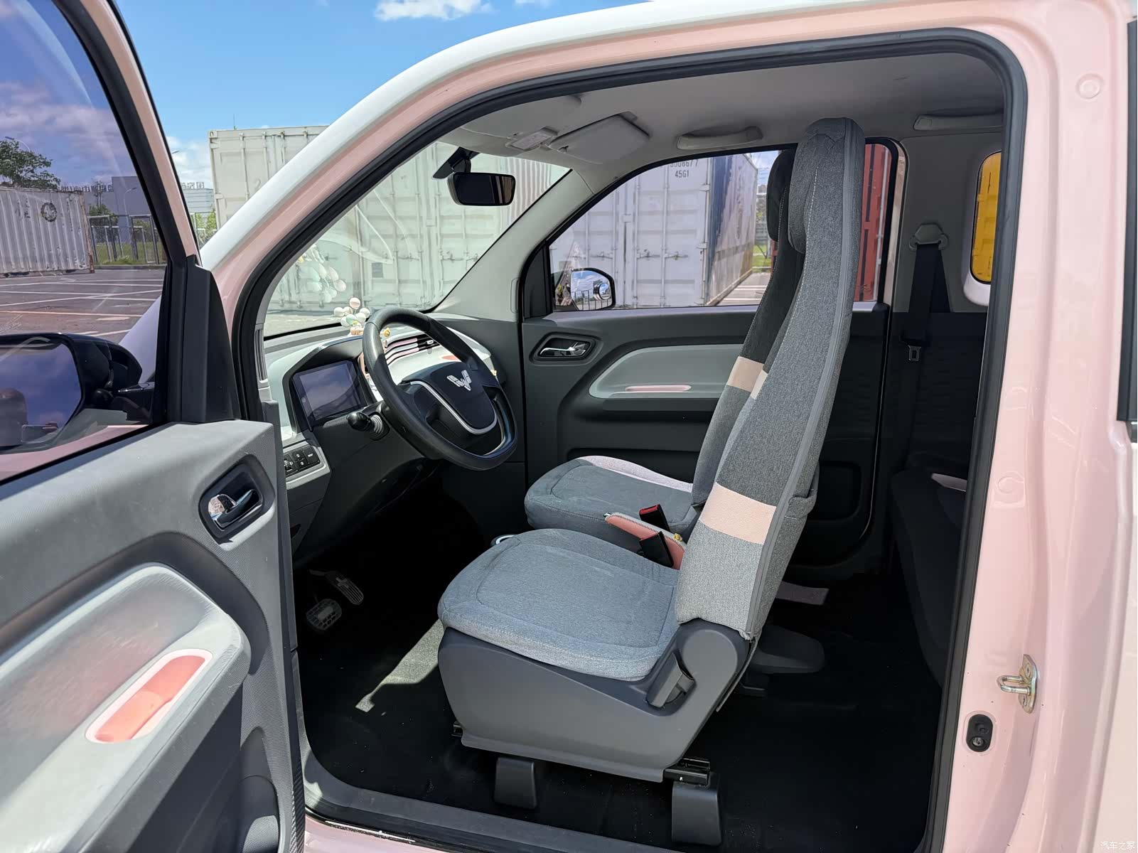 Wuling MINIEV, 2021 7