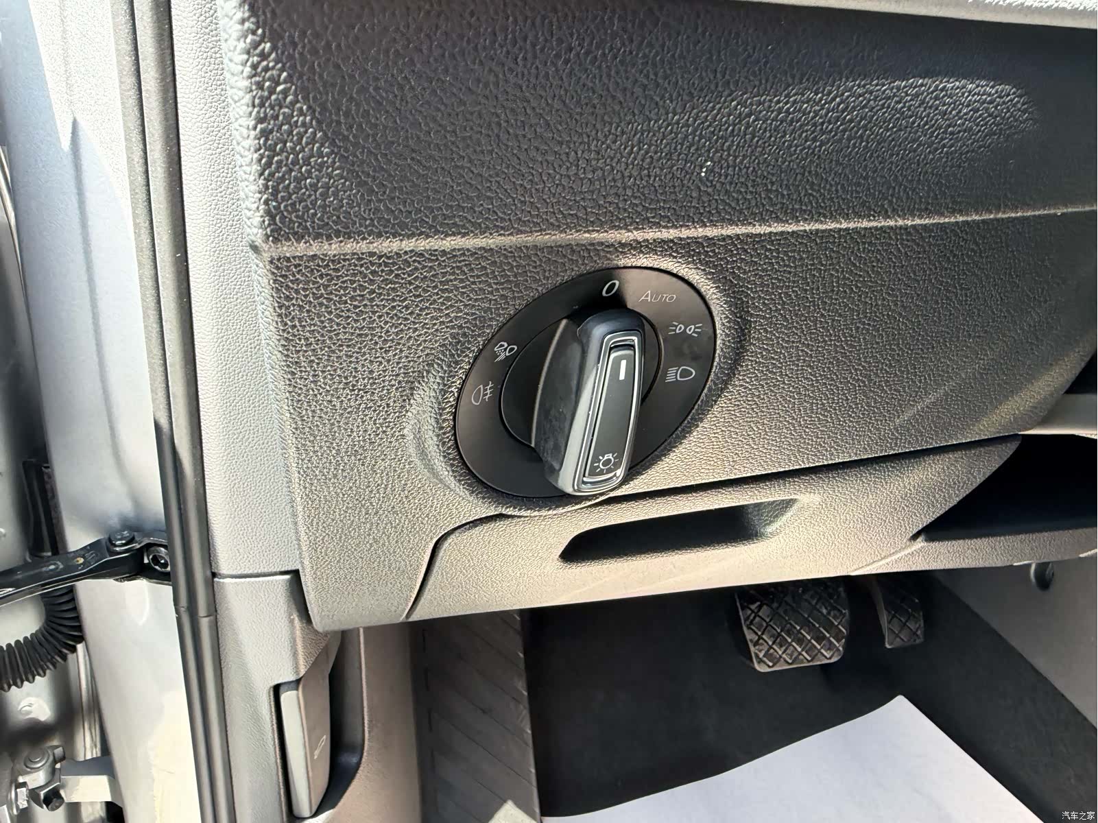 Volkswagen Tiguan L, 2022 15